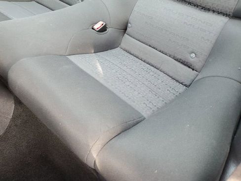 Used 2005 Ford Mustang V6 Deluxe image 27