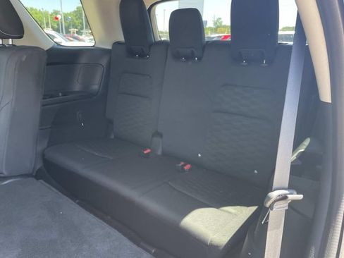 Used 2024 Nissan Pathfinder SV FWD image 11