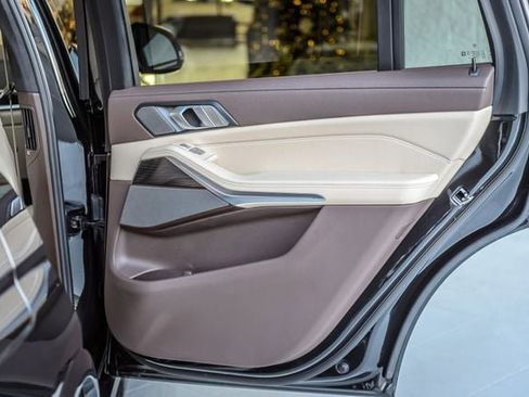 Used 2019 BMW X7 xDrive40i w/ Premium Package image 60