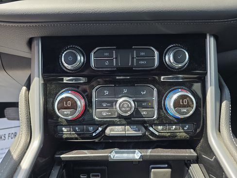 Used 2021 GMC Yukon Denali AWD/4WD image 20