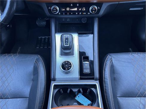 Used 2022 Mitsubishi Outlander SEL image 28