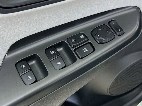 Certified 2023 Hyundai Kona SEL AWD/4WD image 18