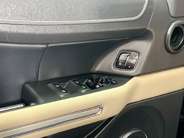 Used 2023 Ford Expedition Limited AWD/4WD image 16