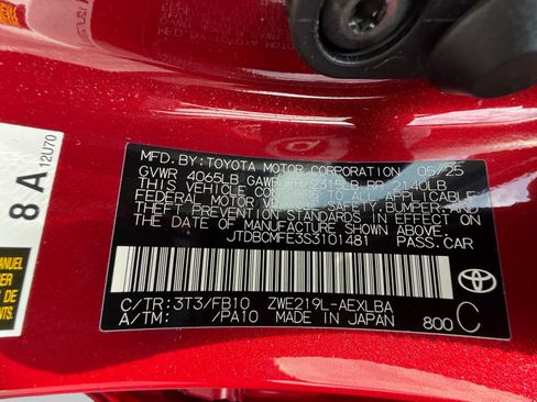 Used 2025 Toyota Corolla LE FWD image 24