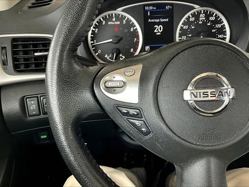 Used 2019 Nissan Sentra SV image 10