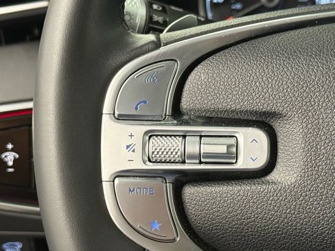 Used 2025 Genesis GV70 2.5T Advanced w/ Advanced Package image 21