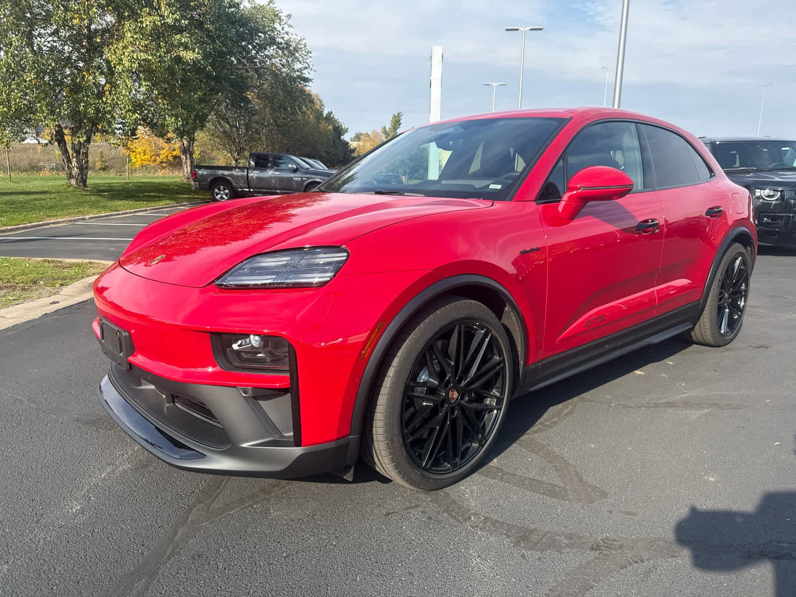 Used 2026 Porsche Macan GTS Electric AWD/4WD image 1