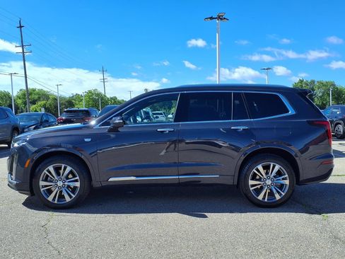 Used 2024 Cadillac XT6 Premium Luxury w/ LPO, Floor Liner Package AWD/4WD image 8