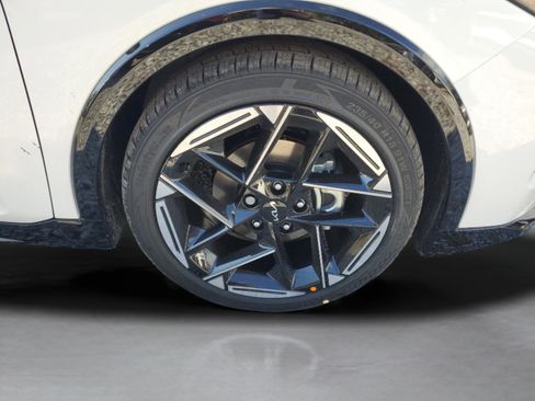 New 2026 Kia K4 GT-Line w/ GT-Line Premium Package image 33