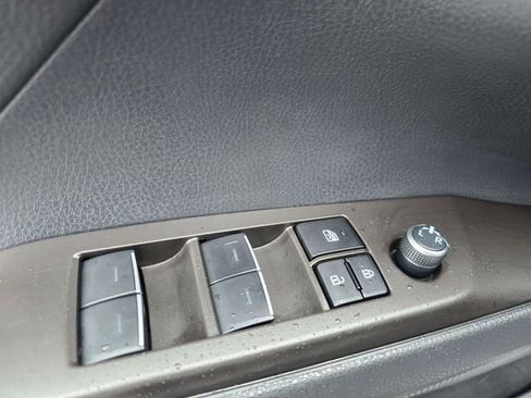 Used 2024 Toyota Camry XSE w/ Navigation Package image 19