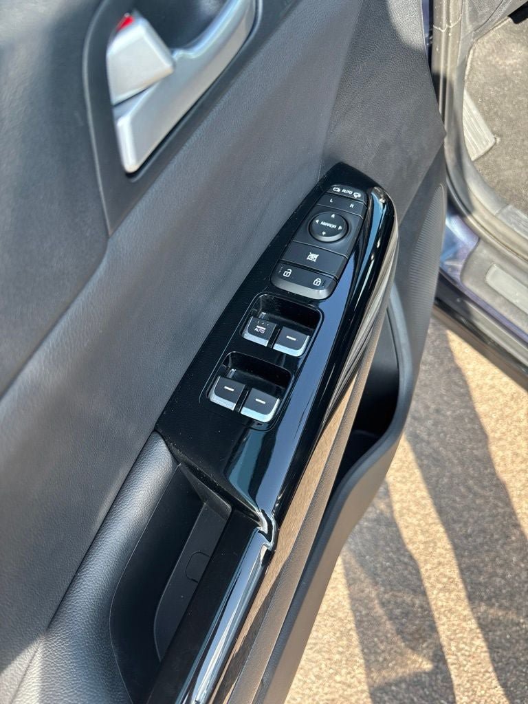 Used 2022 Kia Sportage Nightfall Edition w/ Nighfall AWD Premium Package image 12