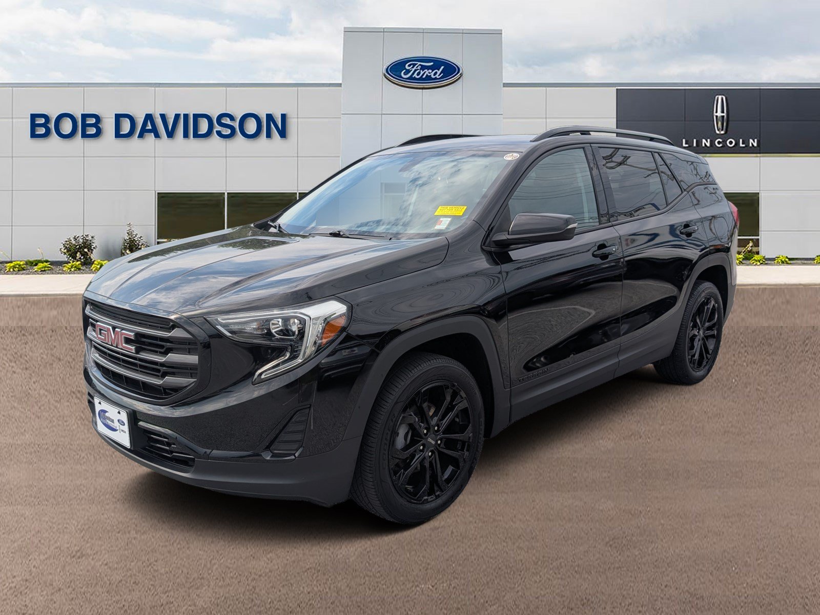 Used 2019 GMC Terrain SLE w/ Driver Convenience Package AWD/4WD image 1