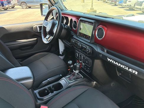 Used 2021 Jeep Wrangler Unlimited Rubicon AWD/4WD image 21