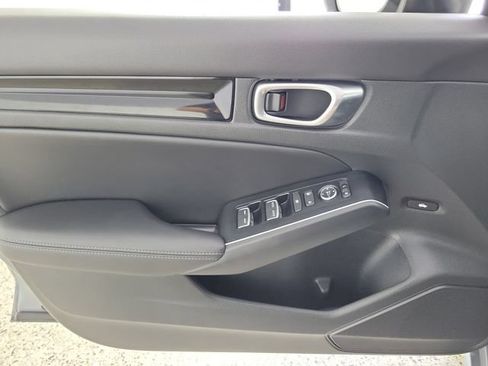 Used 2025 Honda Civic Sport image 22