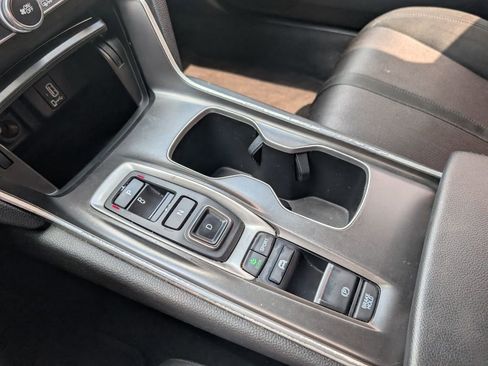 Used 2019 Honda Accord EX image 23