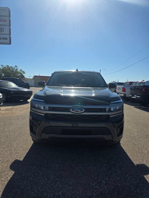Used 2024 Ford Expedition Max XLT AWD/4WD image 2