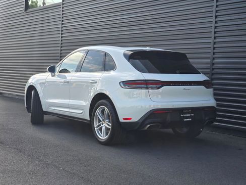 Certified 2025 Porsche Macan w/ Premium Package Plus AWD/4WD image 3