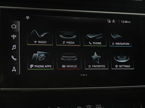 Used 2021 Audi Q8 Prestige w/ Prestige Package image 29