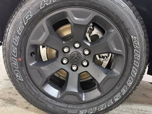 New 2026 RAM 1500 4x4 Crew Cab image 14