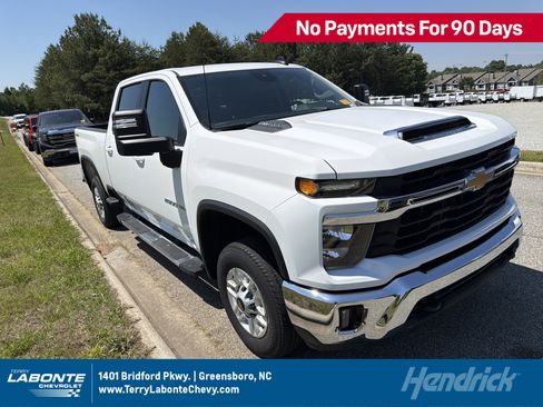 Certified 2025 Chevrolet Silverado 2500 LT w/ Convenience Package AWD/4WD image 1