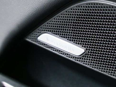 Certified 2025 Audi A6 e-tron Premium Plus w/ Premium Plus image 7