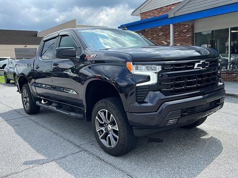 Used 2022 Chevrolet Silverado 1500 RST AWD/4WD image 7