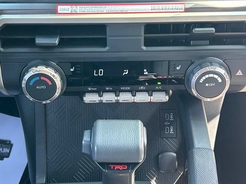 Certified 2026 Toyota Tacoma TRD Off-Road AWD/4WD image 58