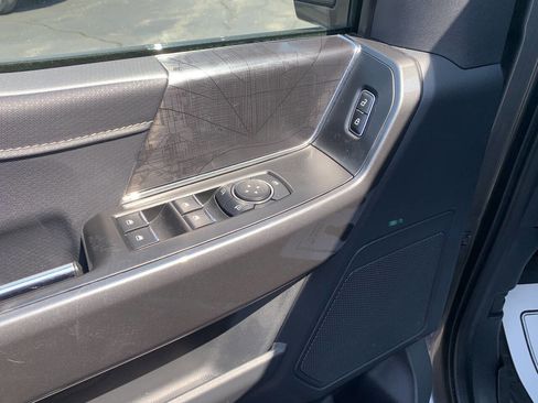 Used 2023 Ford F150 4x4 SuperCrew image 13