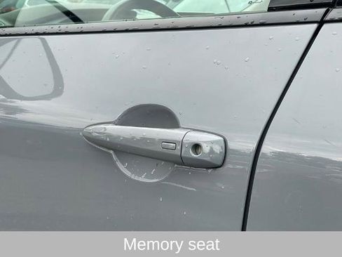 Certified 2022 Nissan Rogue SL w/ SL Premium Package image 10