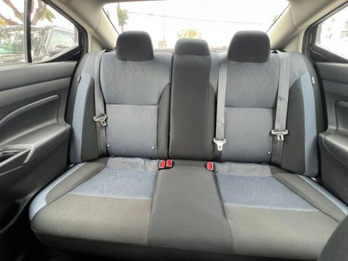 Used 2025 Nissan Versa SV FWD image 43