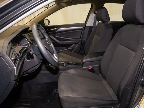 Used 2021 Volkswagen Jetta S w/ Driver Assistance Package image 9