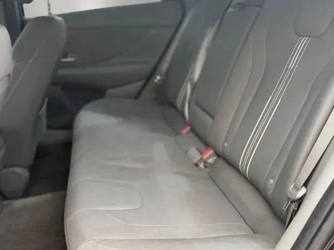 Used 2021 Hyundai Elantra SEL w/ Convenience + Premium Package FWD image 18