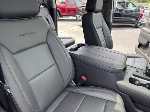 Used 2024 GMC Sierra 1500 Denali w/ Denali Reserve Package AWD/4WD image 33