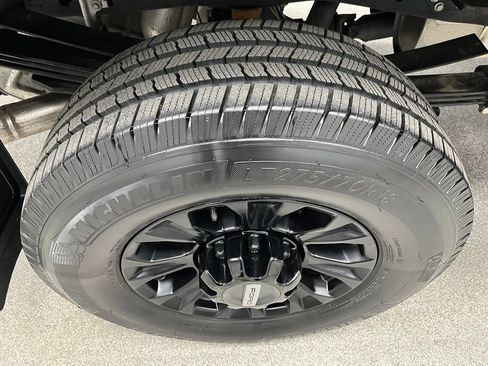 Used 2022 Ford F350 Lariat w/ Lariat Value Package AWD/4WD image 17