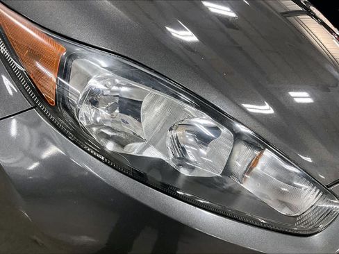 Used 2015 Ford Fiesta SE image 26