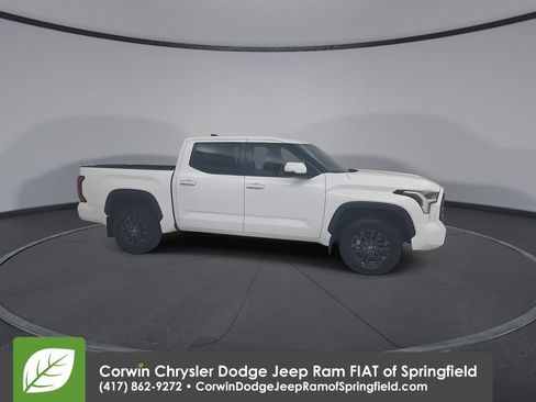 Used 2025 Toyota Tundra SR5 w/ SR5 Convenience Package image 7