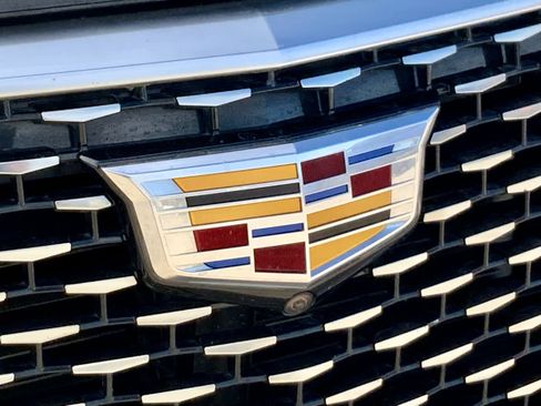 Used 2020 Cadillac XT6 Premium Luxury w/ Platinum Package AWD/4WD image 17