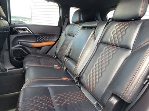 Used 2022 Mitsubishi Outlander SEL image 52