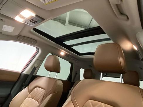 New 2026 Nissan Pathfinder Platinum image 14