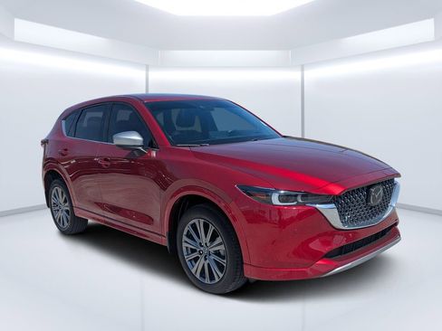 Used 2024 MAZDA CX-5 Signature AWD/4WD image 1