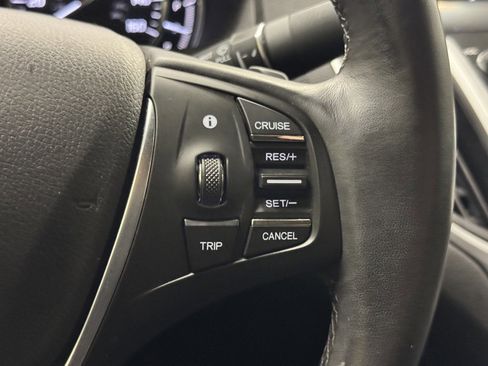 Used 2017 Acura TLX image 22
