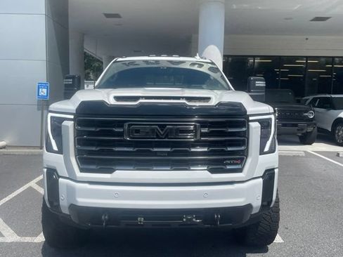 Used 2025 GMC Sierra 2500 AT4 w/ AT4 Premium Plus Package AWD/4WD image 2