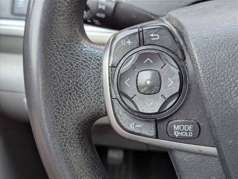 Used 2014 Toyota Camry LE FWD image 11