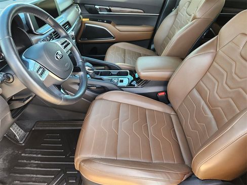 Certified 2021 Kia Telluride SX w/ SX Prestige Package image 13