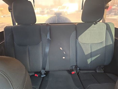 Used 2016 Jeep Wrangler Unlimited Sport image 22