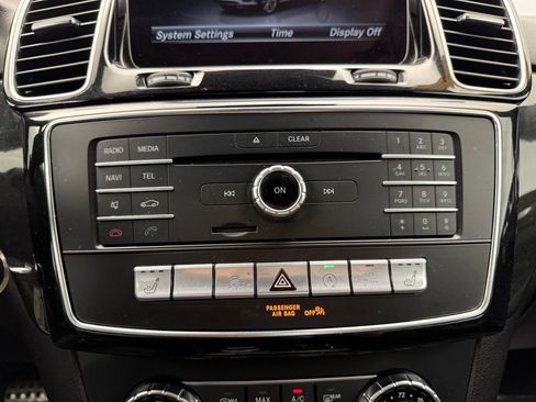 Used 2019 Mercedes-Benz GLE 400 4MATIC w/ Premium 1 Package image 52