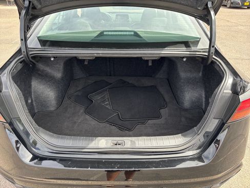 Used 2025 Nissan Altima 2.5 SV FWD image 31