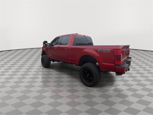 Used 2022 Ford F250 Lariat w/ Black Appearance Package image 6