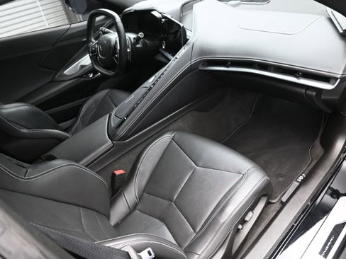 Used 2022 Chevrolet Corvette Stingray Coupe w/ Battery Protection Package image 35