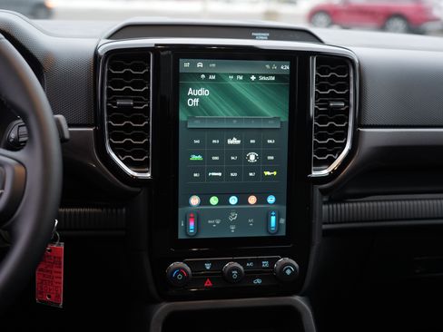 New 2025 Ford Ranger XLT w/ FX4 Off-Road Package image 20